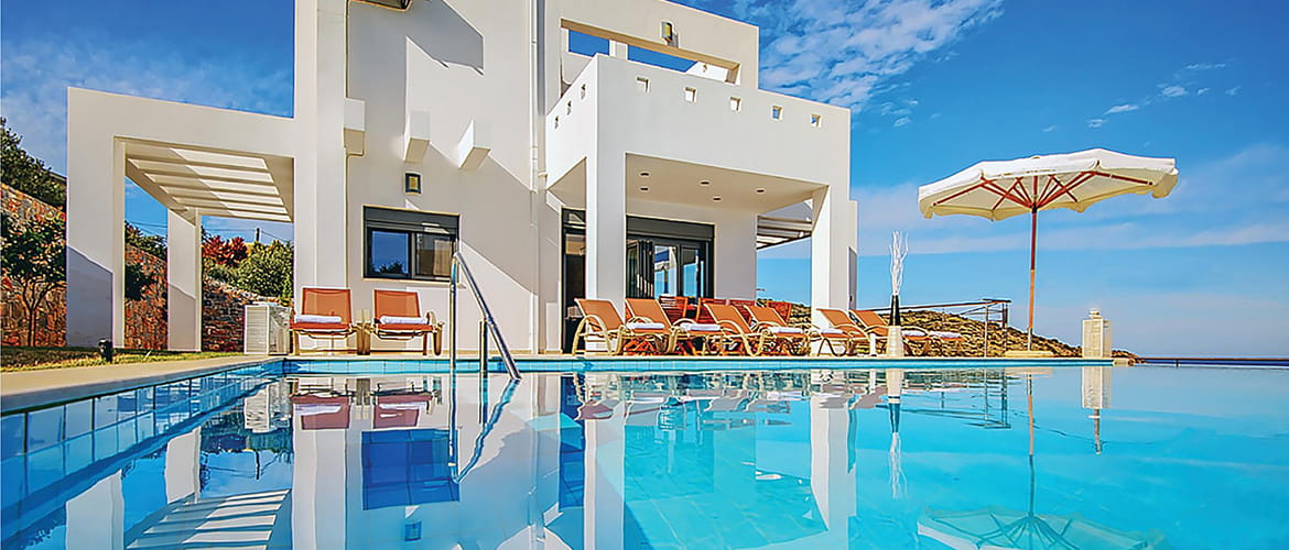 Leie feriehus med basseng i Hellas